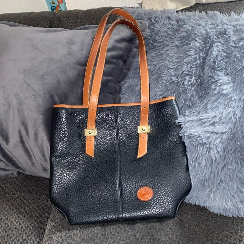 Vintage Dooney and Bourke purse